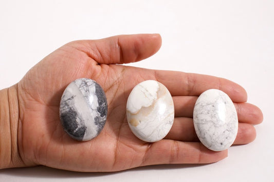 Howlite Pillow Stone