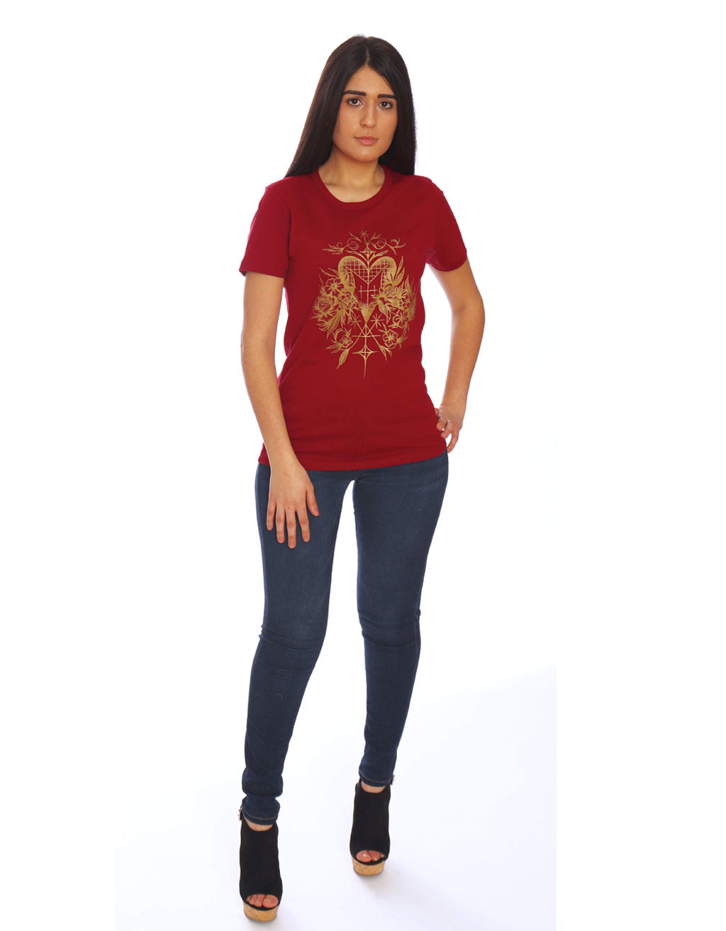 Blooming Love Tee – Cardinal Red Crewneck Short Sleeves T-Shirt with Gold Heart Veve Graphic